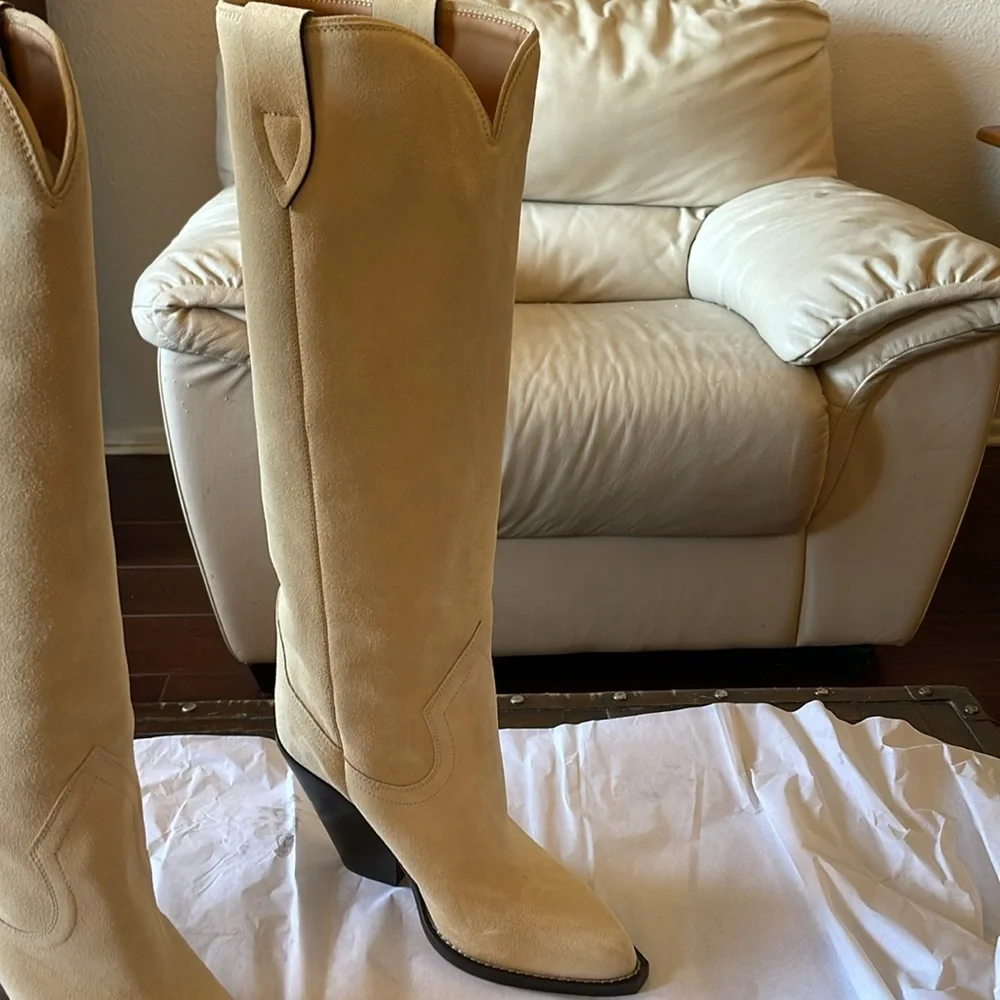 ISABEL MARANT Suede Boots in Ecru - NWT - Picture 3 of 16